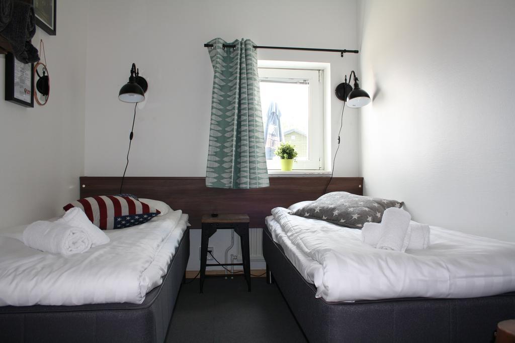Uncle Joe'S Hostel Visby Room photo