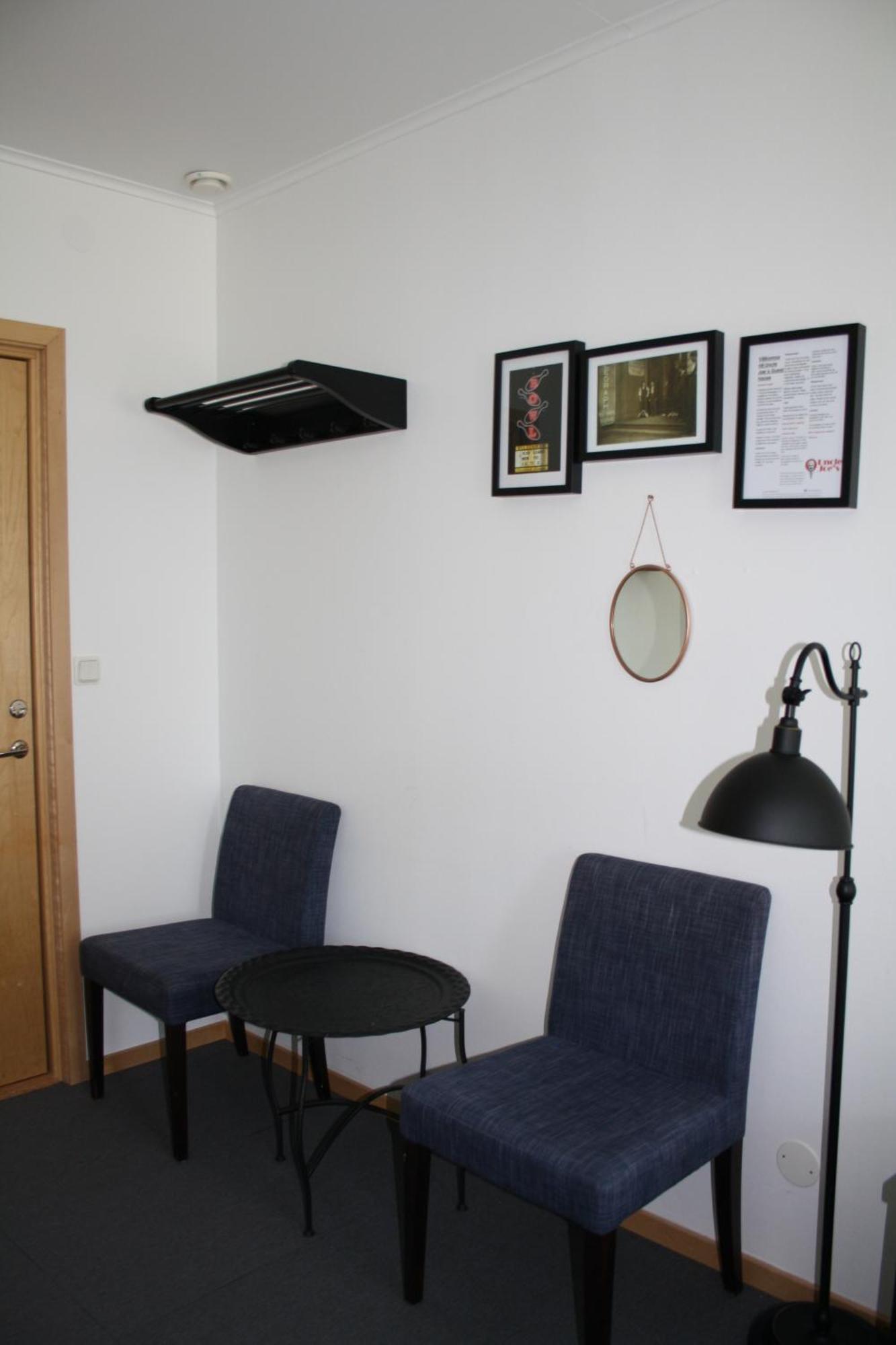 Uncle Joe'S Hostel Visby Room photo